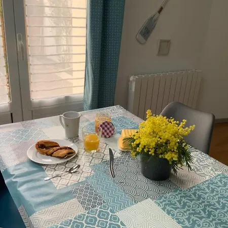 Maison De Bourg Cosy Et Fonctionnelle Proche بيت للعطل *