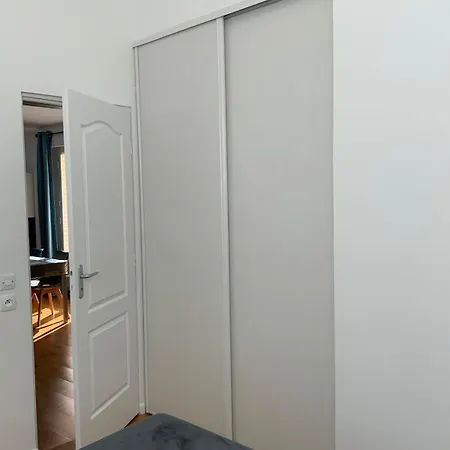 Дом отдыха Maison De Bourg Cosy Et Fonctionnelle Proche *