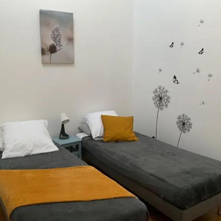 Maison De Bourg Cosy Et Fonctionnelle Proche Dom wakacyjny *