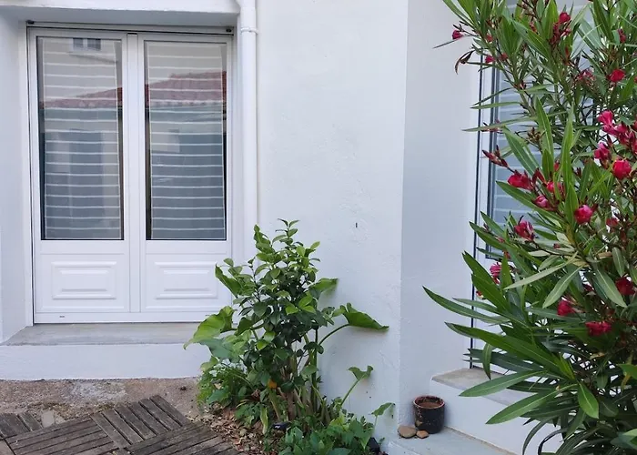 Maison De Bourg Cosy Et Fonctionnelle Proche Hébergement de vacances *